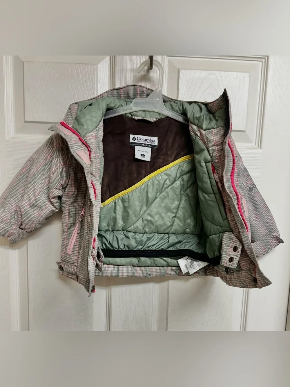 Columbia Girl’s Toddler Sz 2T Hooded Pink Gray Warm Winter Jacket Coat